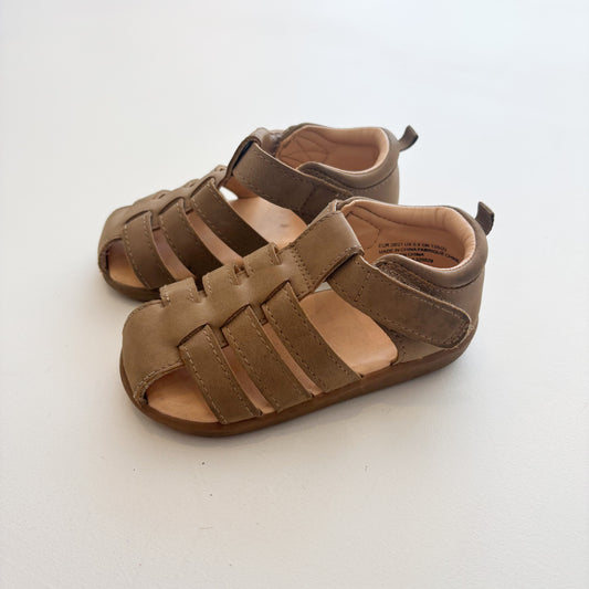 Tan Sandals (5.5C)