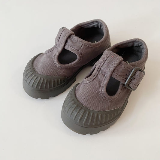 Grey T-Strap Mary-Janes (5C)