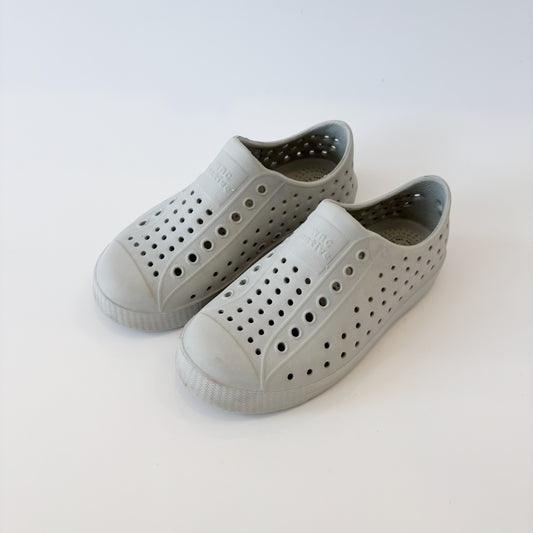 Light Grey Slip On Shoes (11C)