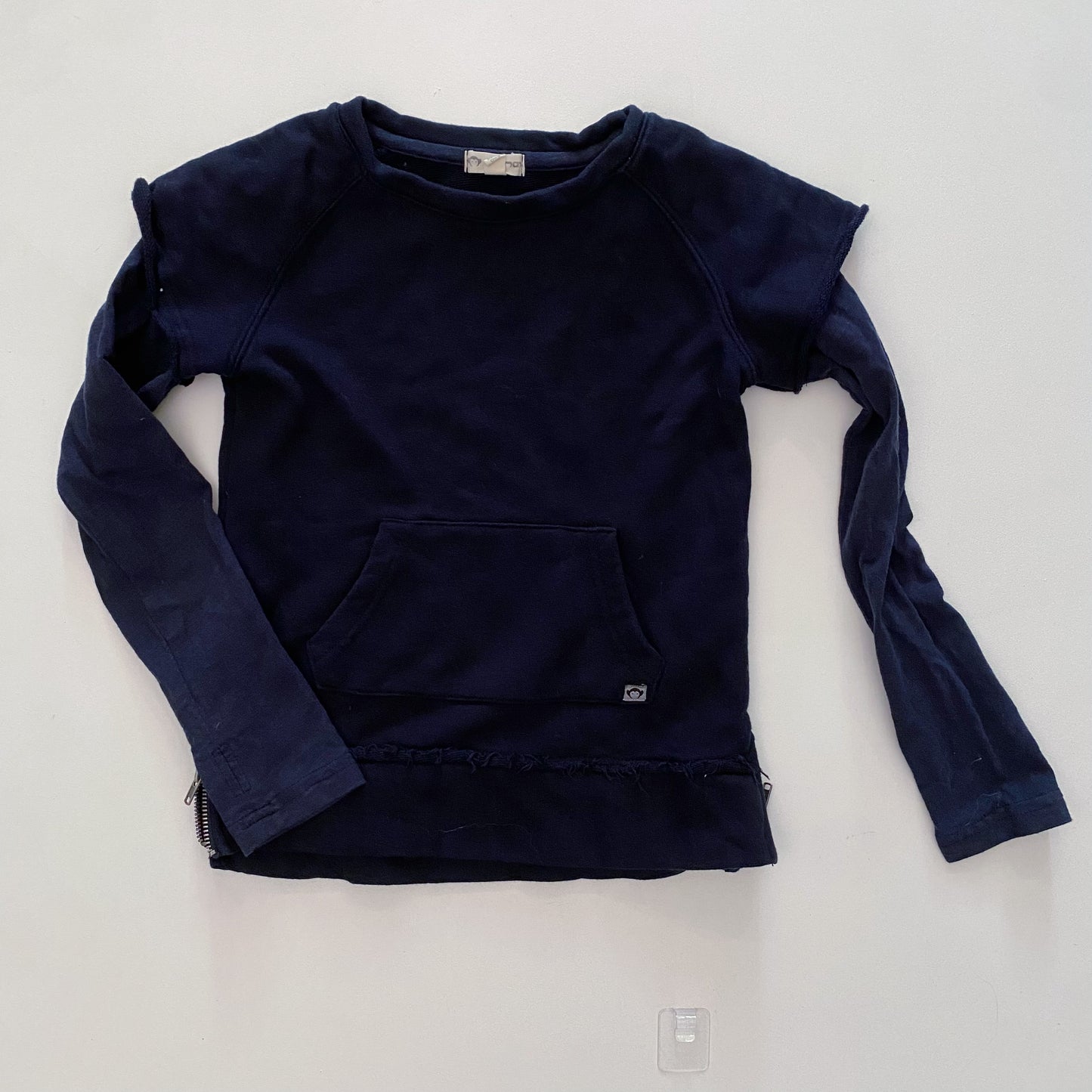 Black Sweatshirt (6Y)