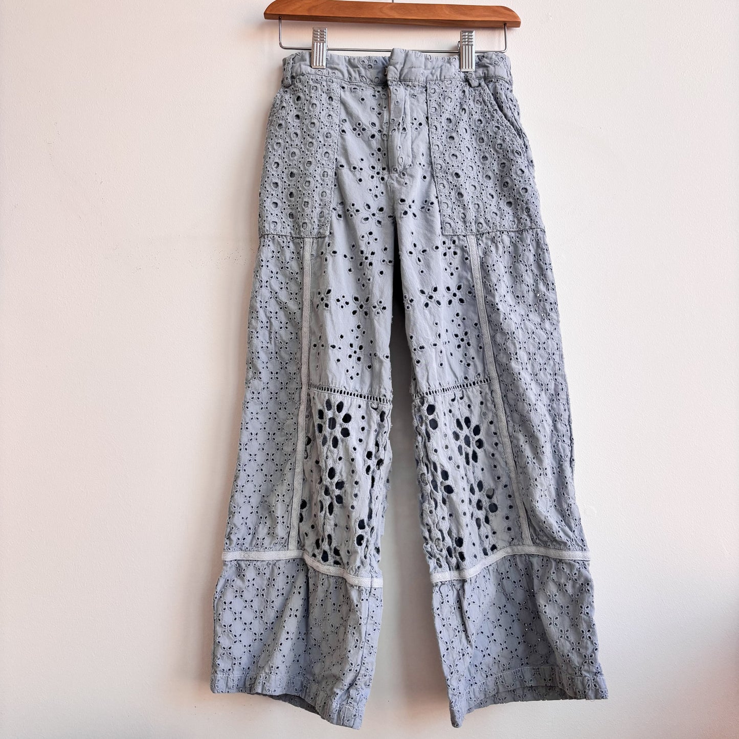Cropped Light Blue Lacey Pants (10Y)