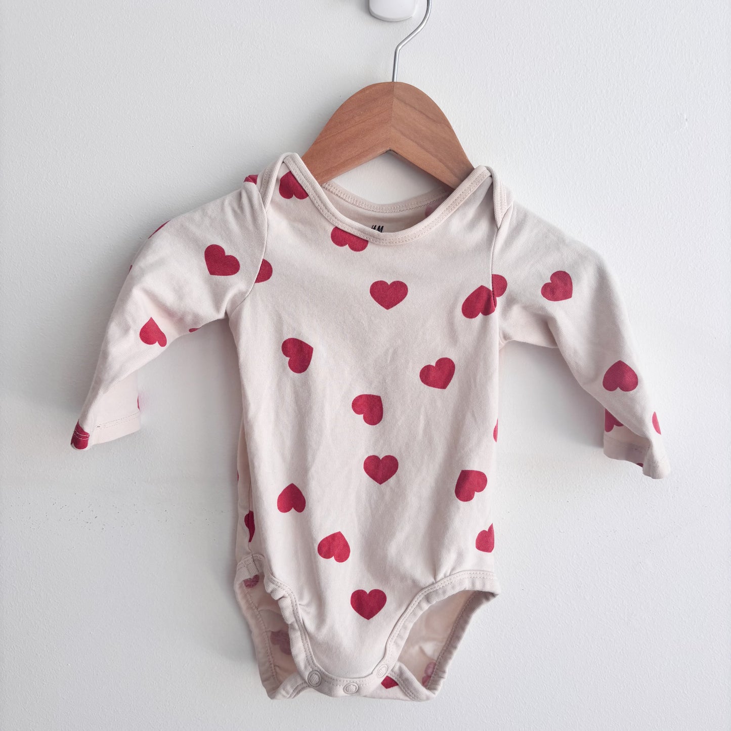 Heart Bodysuit (2-4M)