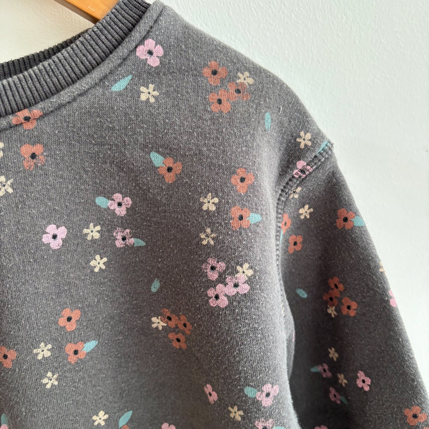 Grey FloralSweatshirt (3Y)