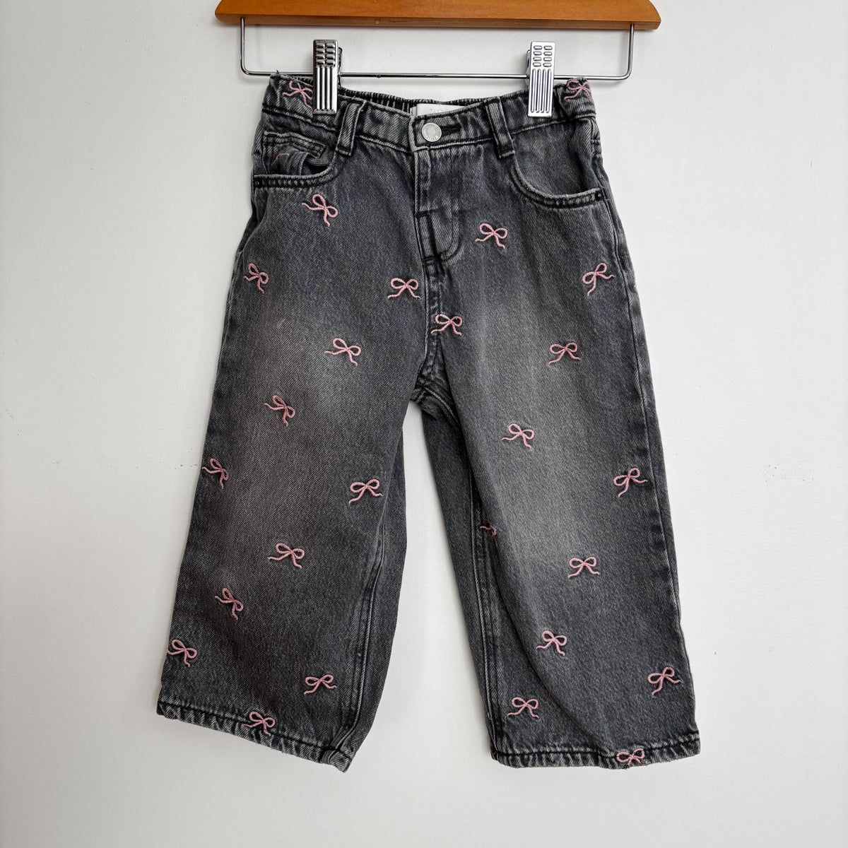 Embroidered Bow Jeans (2Y)