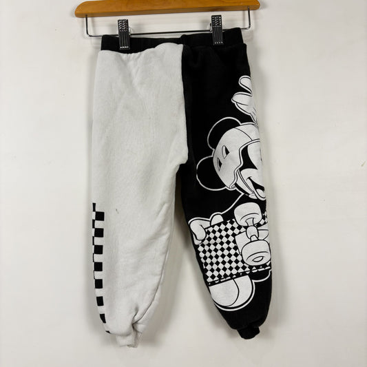 Skateboarding  Mouse Sweatpants (3Y)