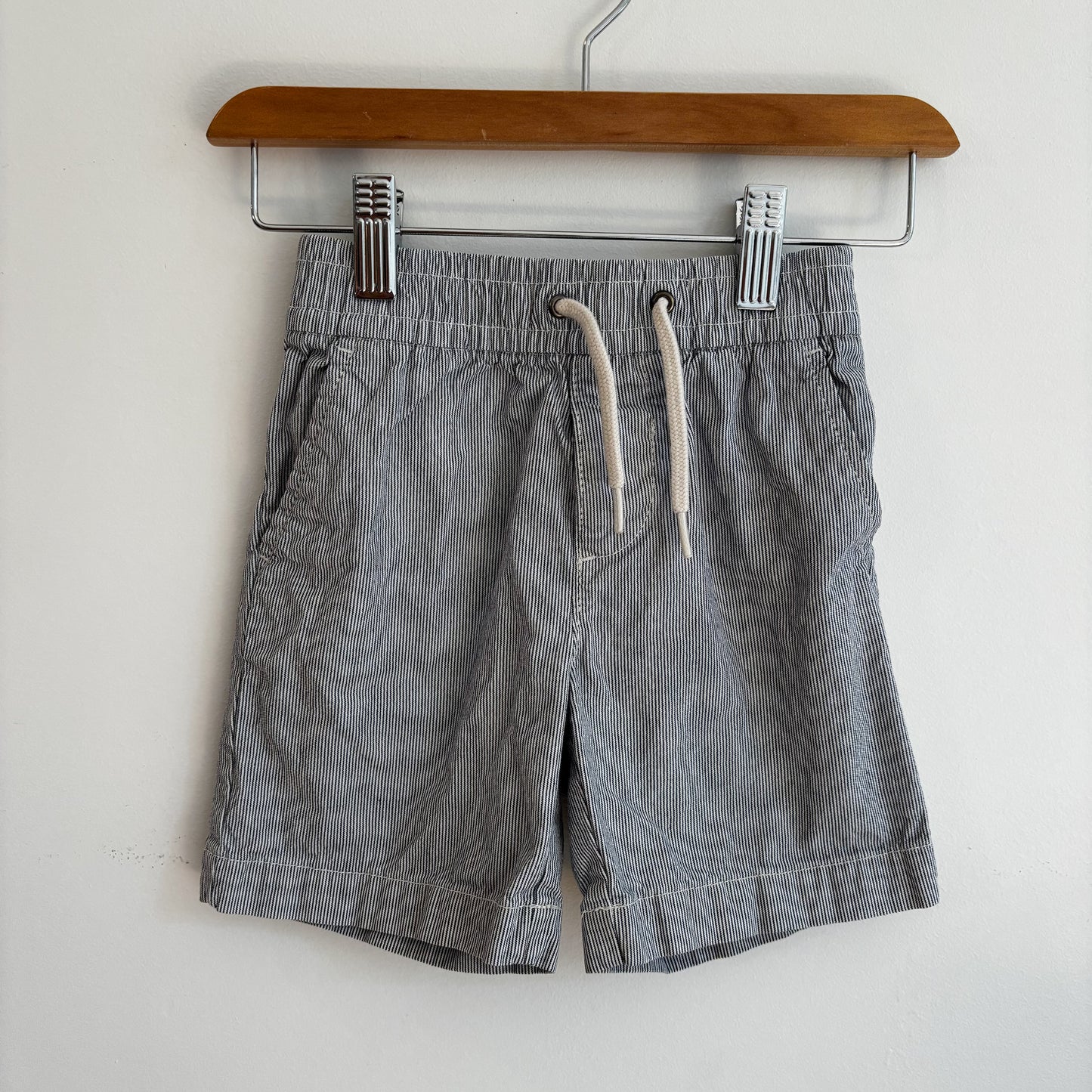 PLAY Striped Shorts (3Y)