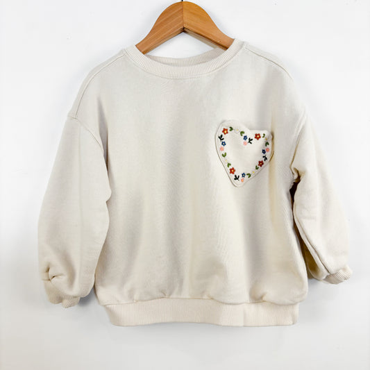 Cream Heart Pocket Sweatshirt (4Y)