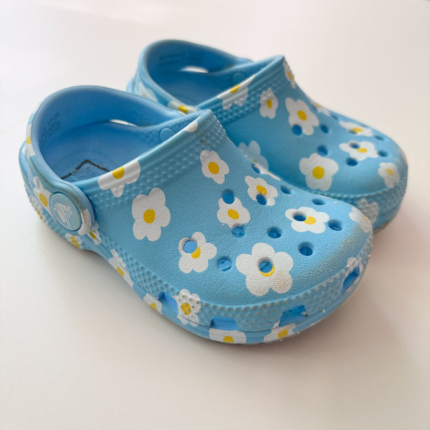 Blue Floral Clogs (C7)