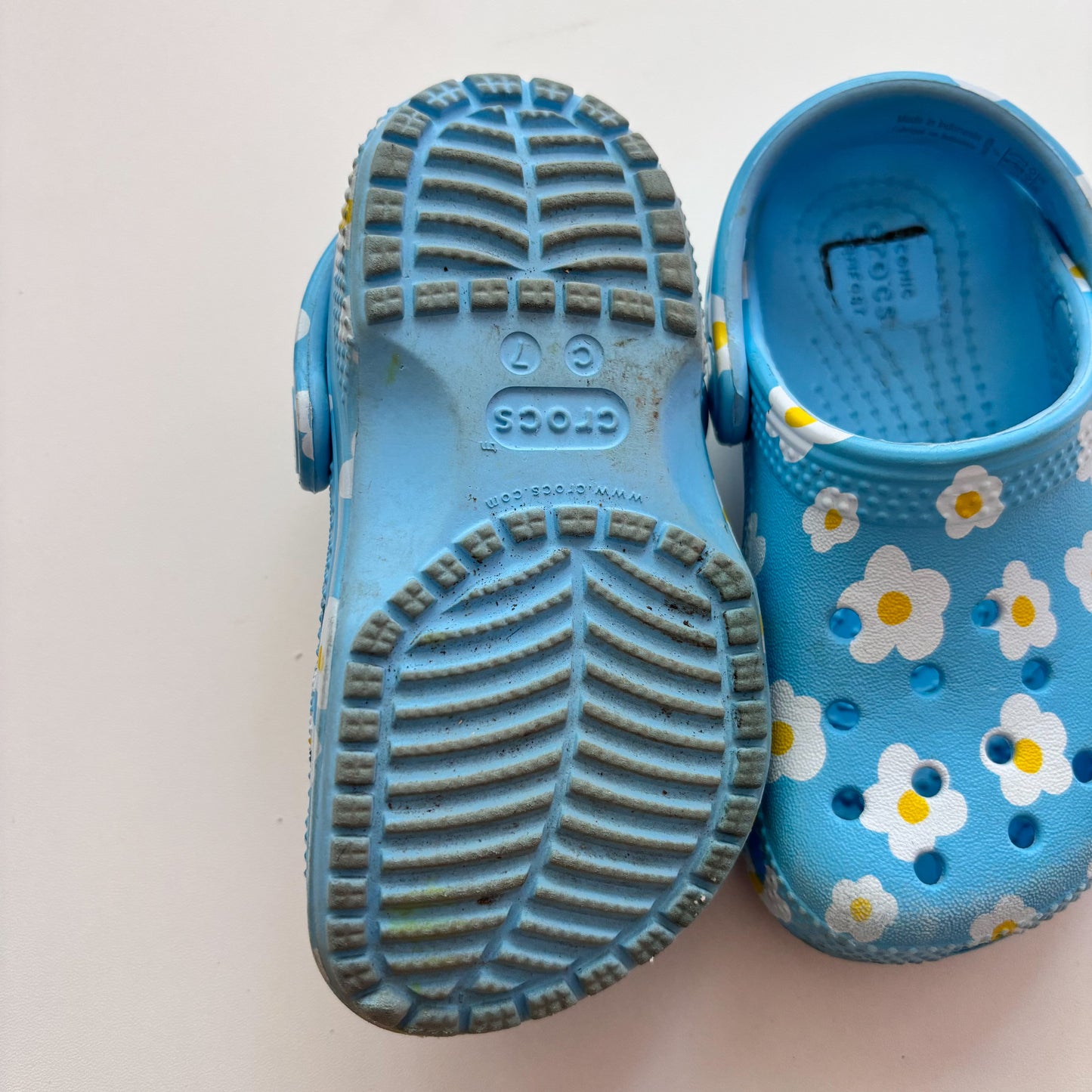 Blue Floral Clogs (C7)