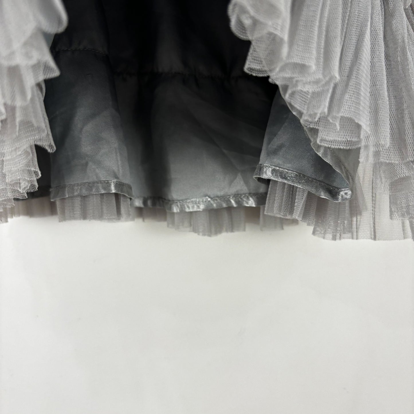 Silver/Grey Skirt w/ Elastic Waist (4-5Y)