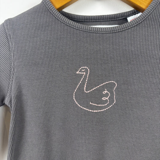 Grey Ribbed Long Sleeve Shirt w/ Embroidered Swan (3Y)