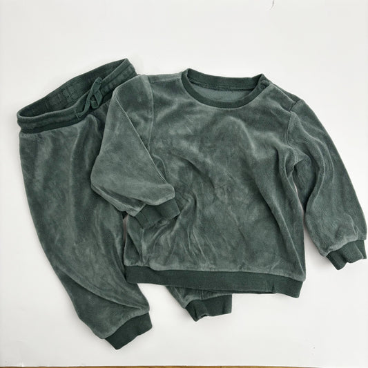 Green Velour Set (9-12M)