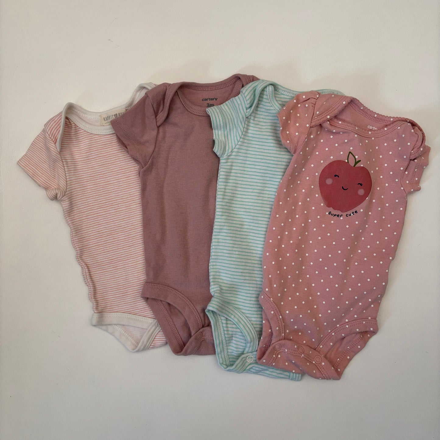 4 x Bodysuits (0-3M)