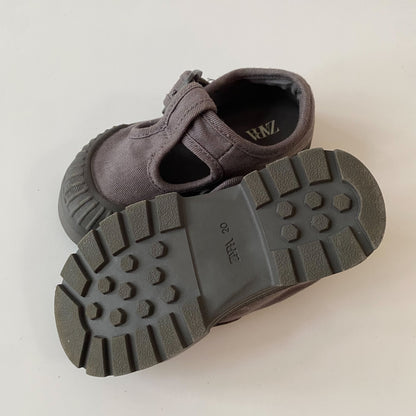 Grey T-Strap Mary-Janes (5C)