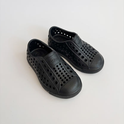 Black Slip On Shoes (4C)