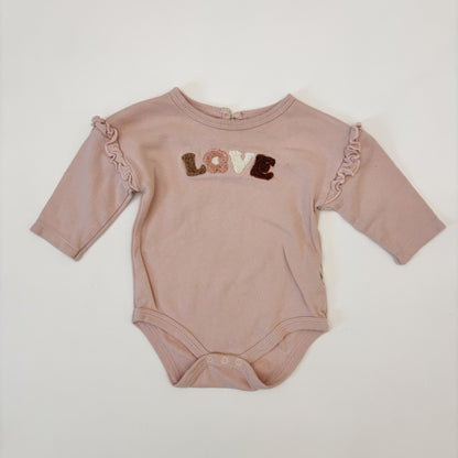 Love Bodysuit (6-9M)