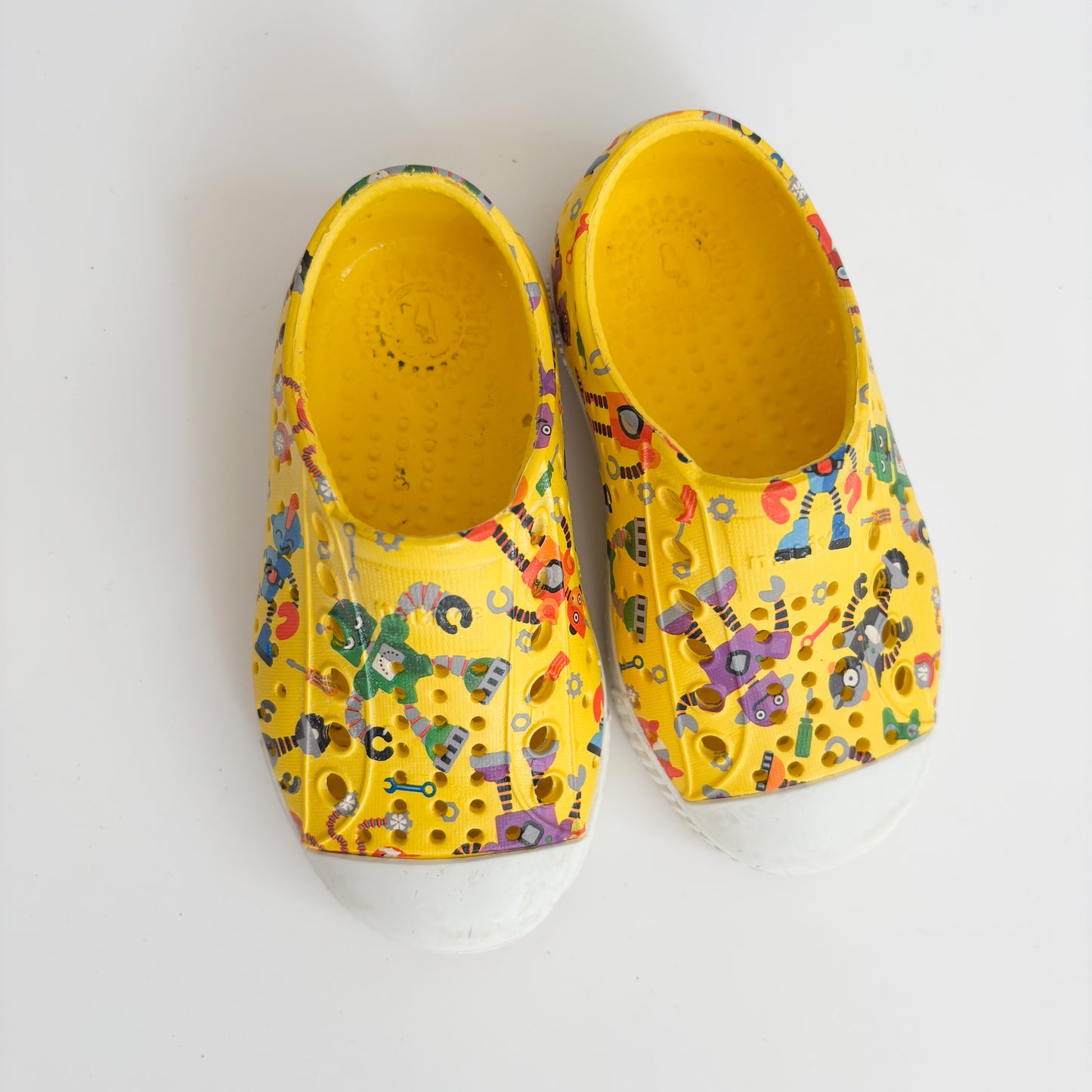 Yellow Robot Pattern Slip On Shoes (6C)