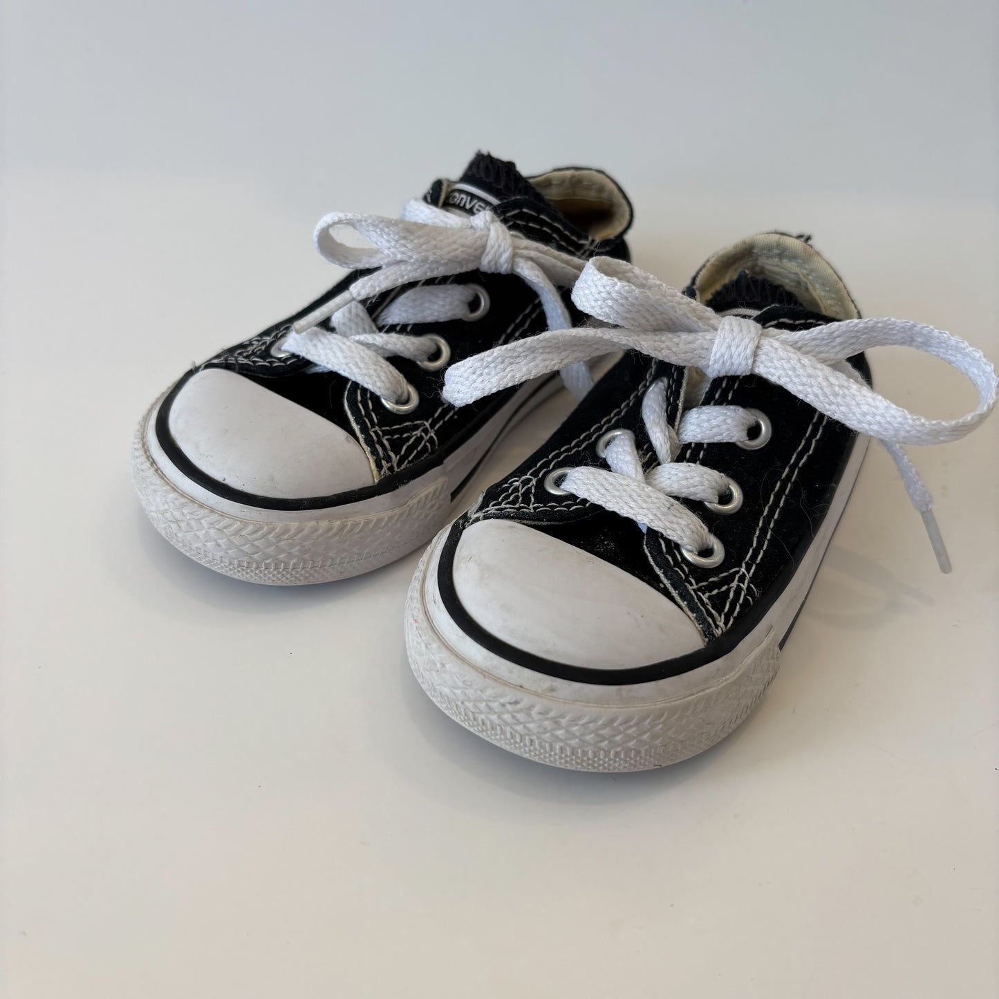 Black Sneakers (5C)