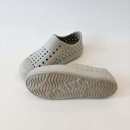 Light Grey Slip On Shoes (11C)