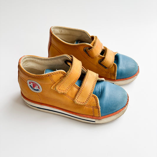 Tan + Blue Velcro Sneakers (9.5C)
