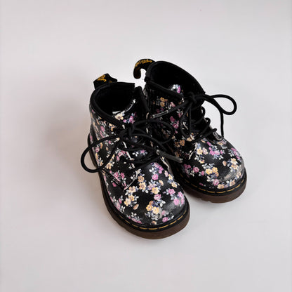 Floral Zippered Boots (5C)