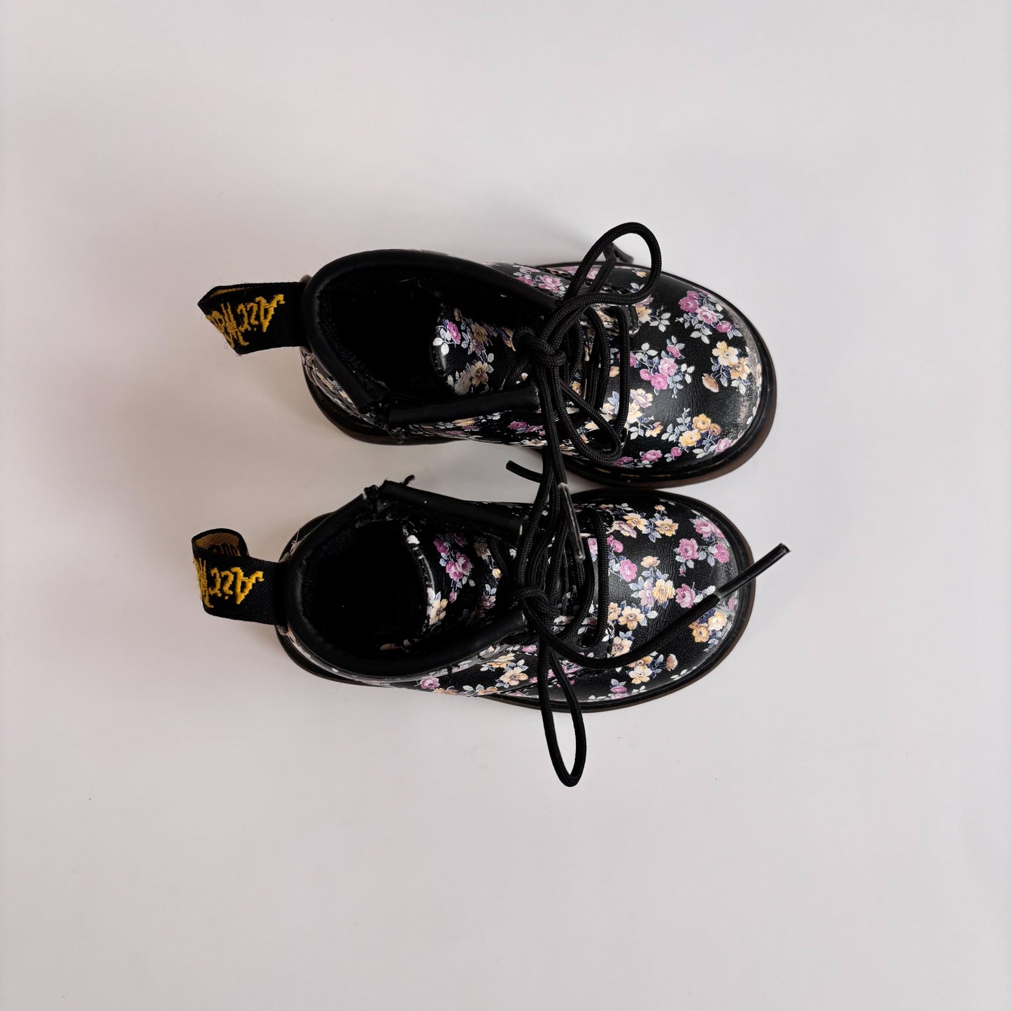 Floral Zippered Boots (5C)
