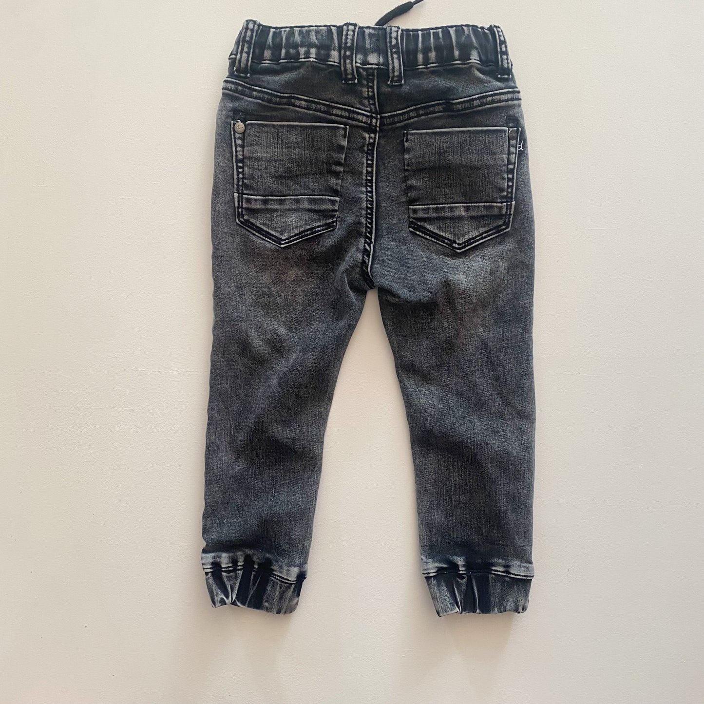 Black Elastic-Waist Jeans (2T)