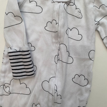 Black + White Cloud Sleeper