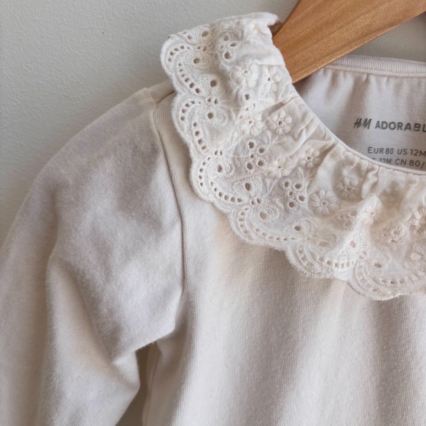 White Long Sleeve w/ Lace Collar (9-12M)
