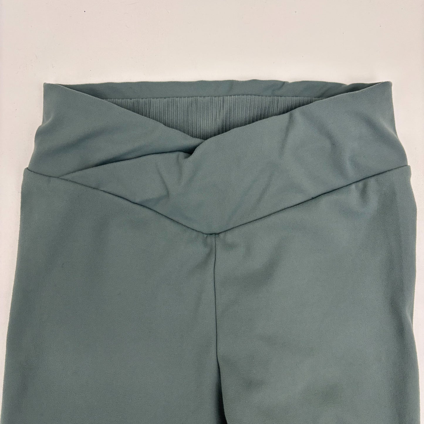 Green Yoga Pants (8-9Y)