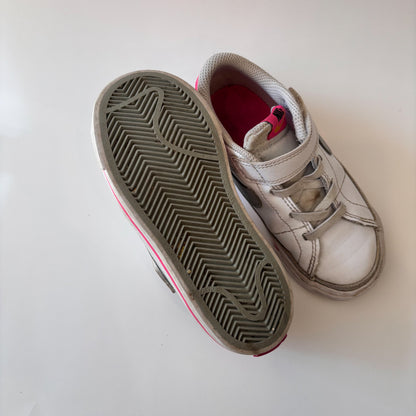 Swoosh Court Shoes (10C)