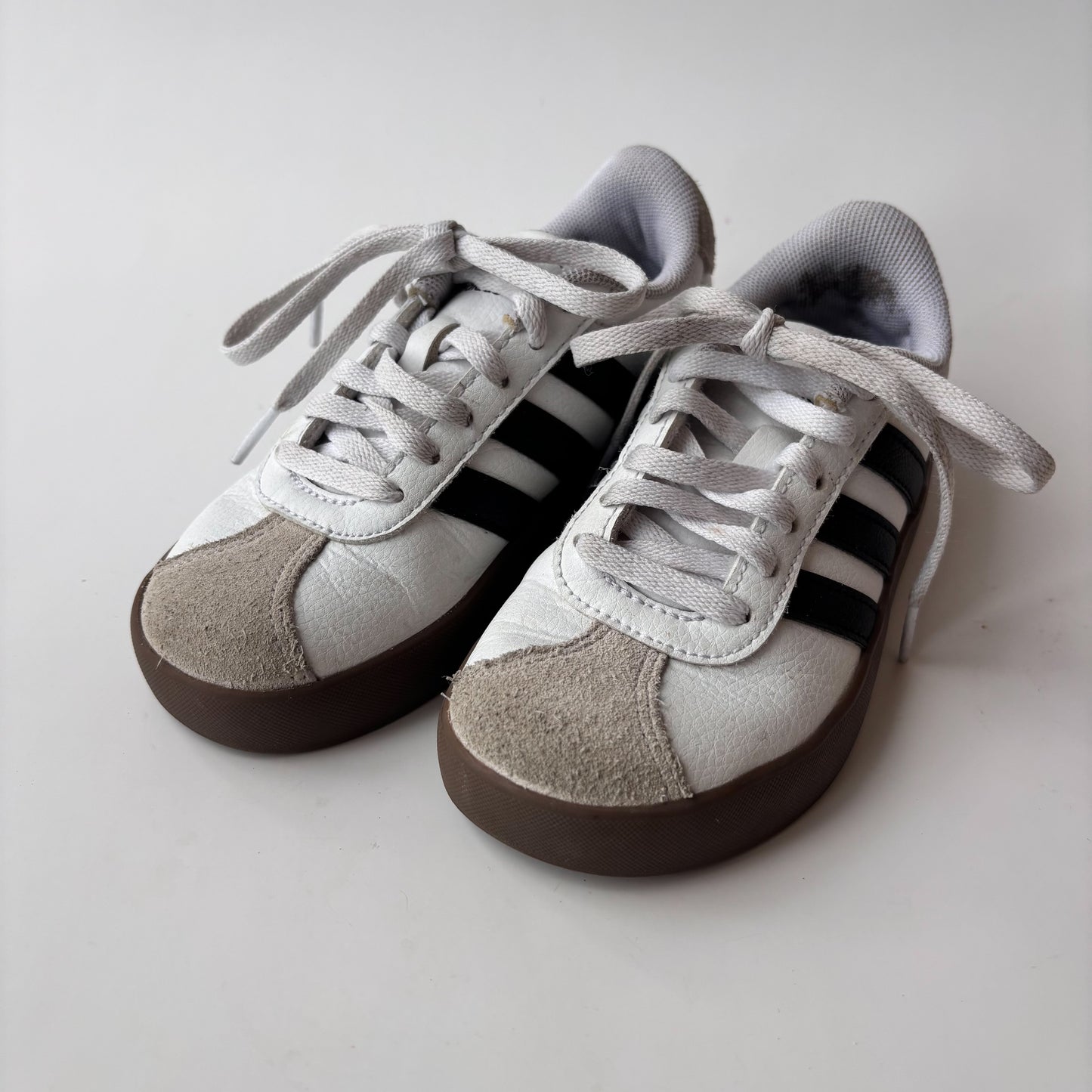 VL Court 3.0 Sneakers (11C)