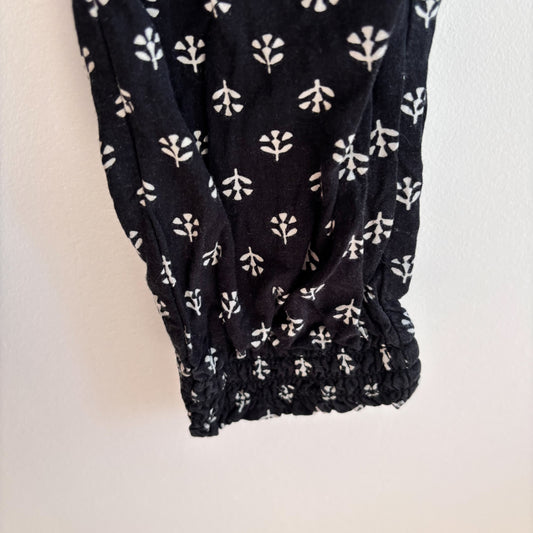Black Flowy Pants (4T)
