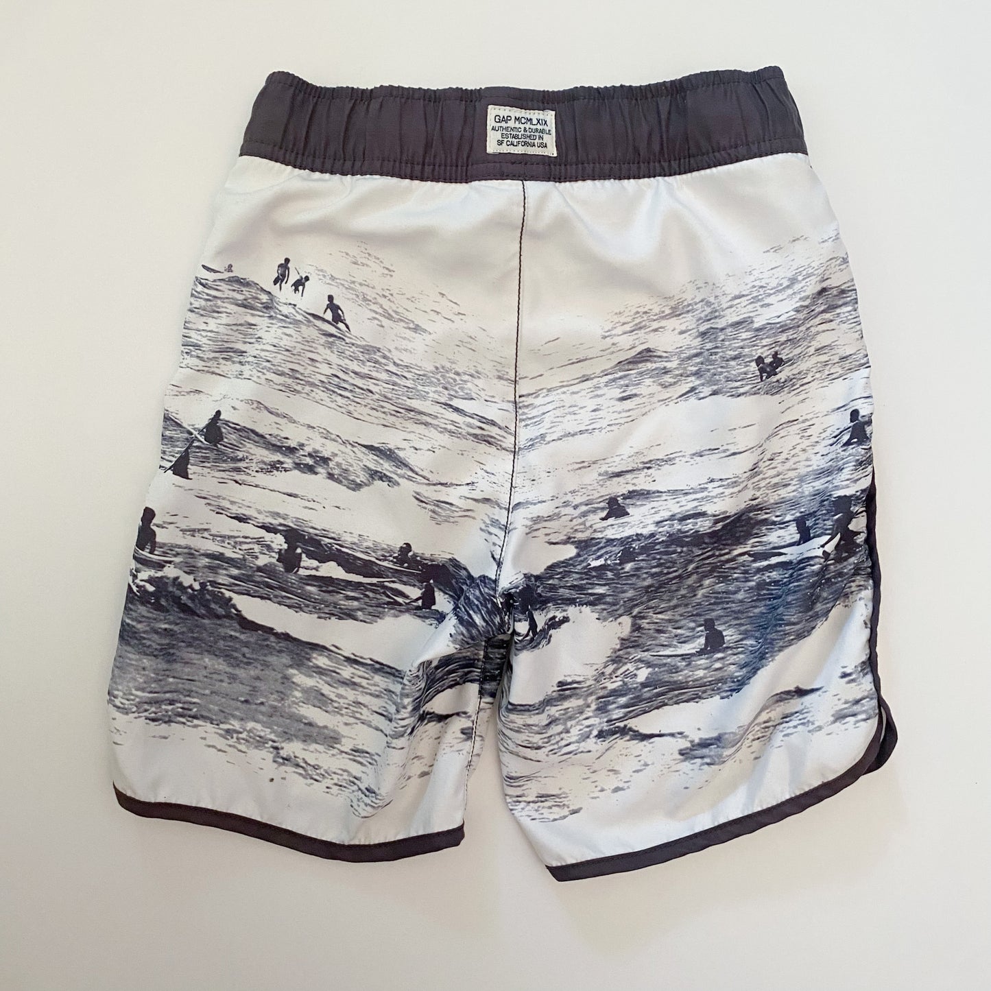 Surfer Board Shorts (5T)