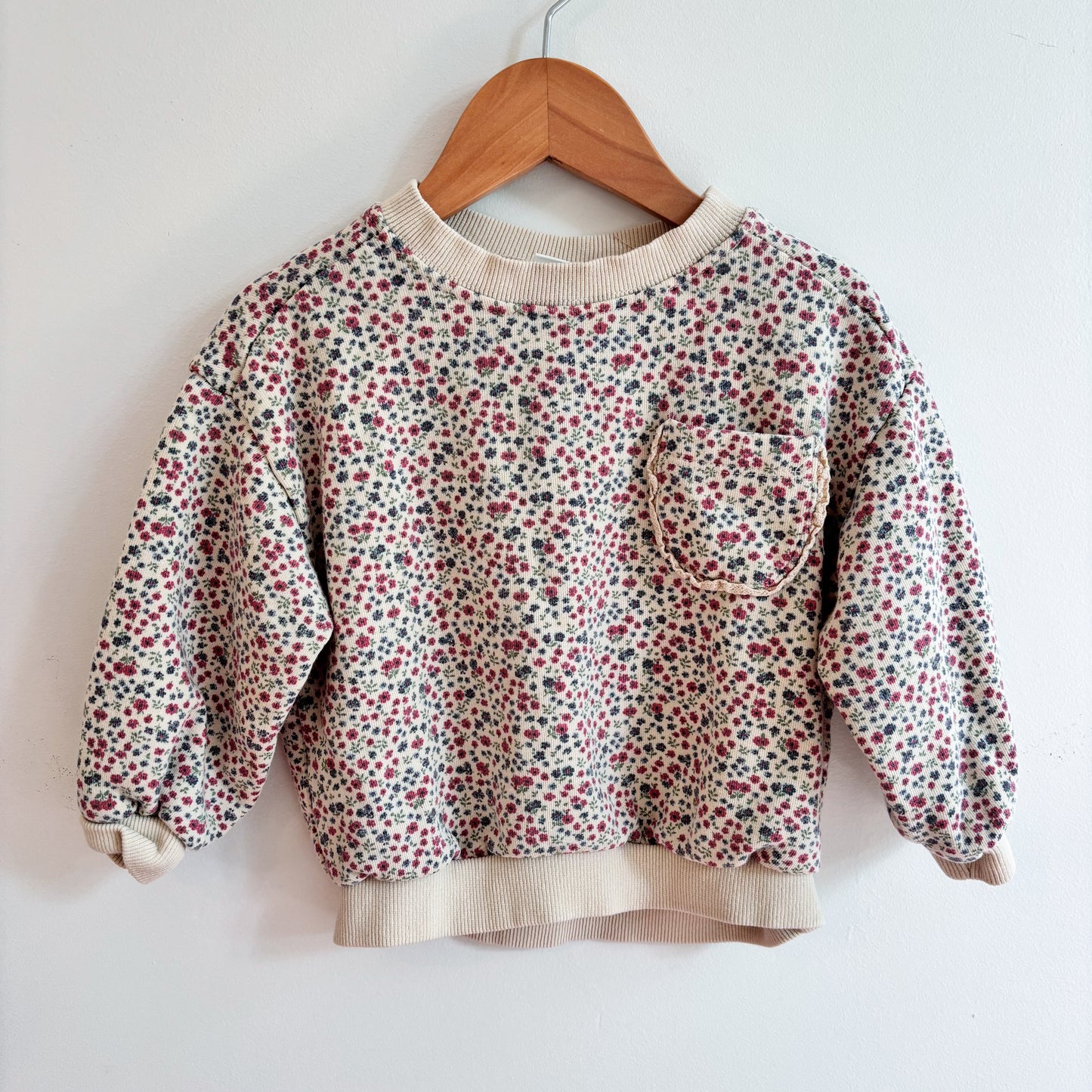 Floral Sweatshirt w/ Lace Trim Pocket (1.5Y)