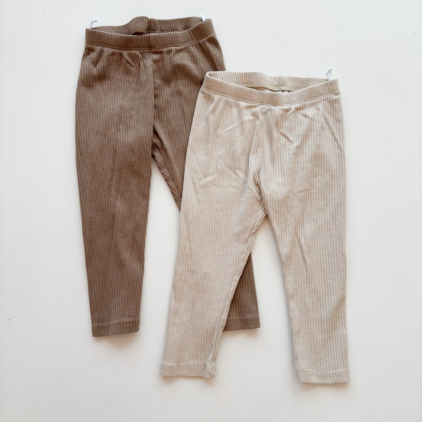 Set of Thinner Ribbed Leggings (2T)
